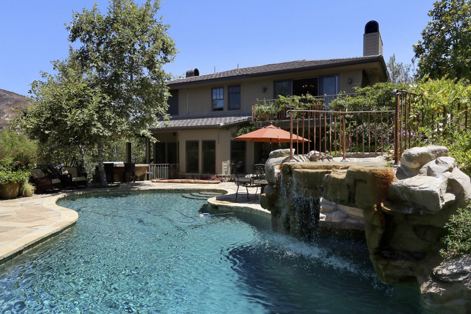 Agoura Hills real estate Westlake Village real estate Malibou Lake