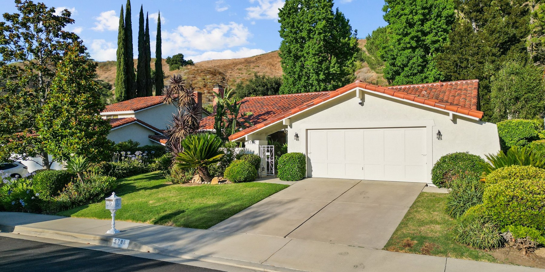 5786 Carell Ave, Agoura Hills, CA 91301