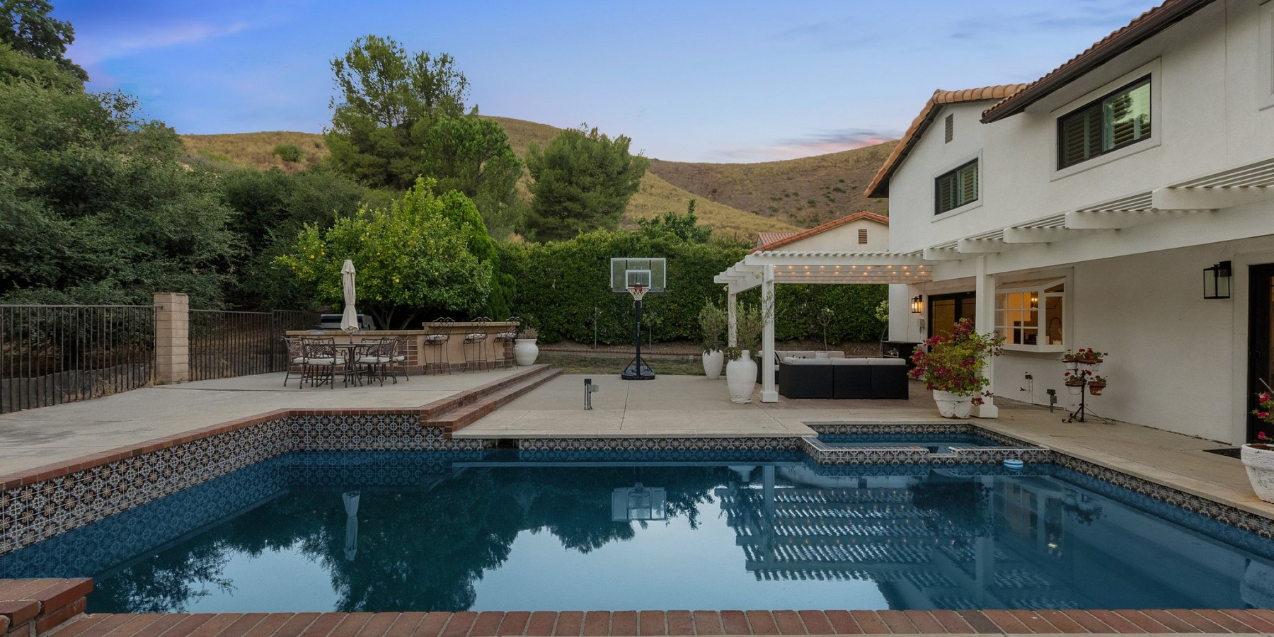 30830 Mingus Dr., Westlake Village, CA 91362