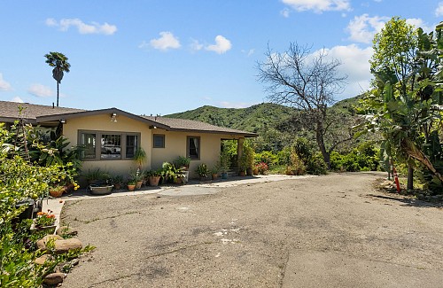 5682 Pine Grove Road, Santa Paula, CA 93060