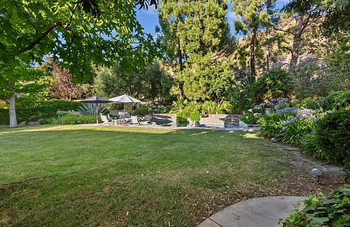 5786 Carell Ave, Agoura Hills, CA 91301