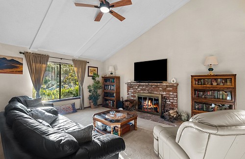 5786 Carell Ave, Agoura Hills, CA 91301