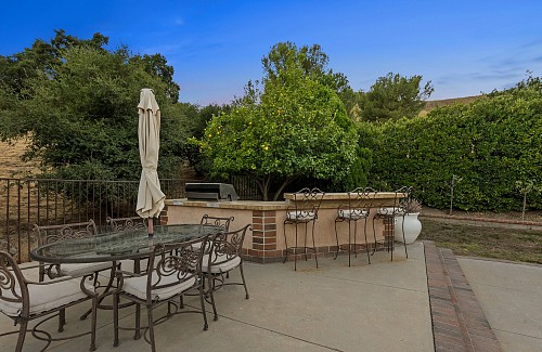 30830 Mingus Dr., Westlake Village, CA 91362