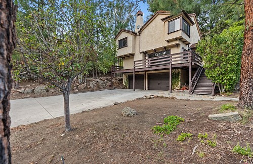 1557 Lookout Dr, Agoura Hills, CA 91301