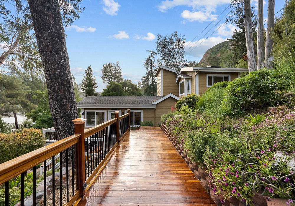 2306 Terrace Lane, Agoura Hills, CA 91301