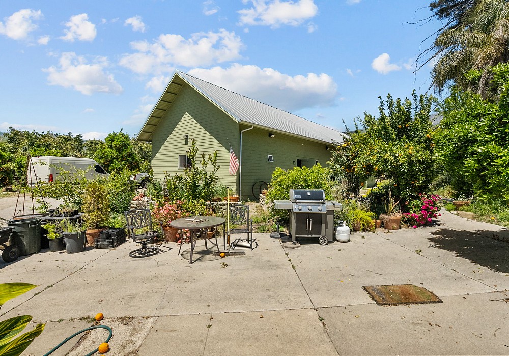 5682 Pine Grove Road, Santa Paula, CA 93060