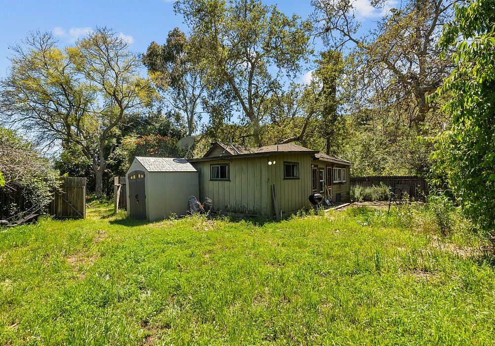 5682 Pine Grove Road, Santa Paula, CA 93060