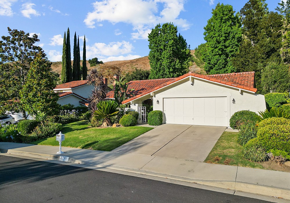 5786 Carell Ave, Agoura Hills, CA 91301