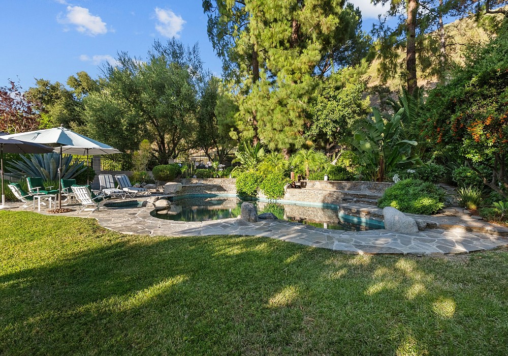 5786 Carell Ave, Agoura Hills, CA 91301