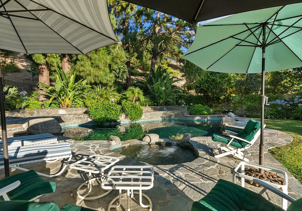 5786 Carell Ave, Agoura Hills, CA 91301