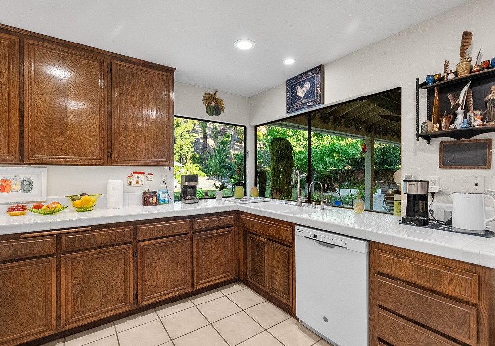 5786 Carell Ave, Agoura Hills, CA 91301