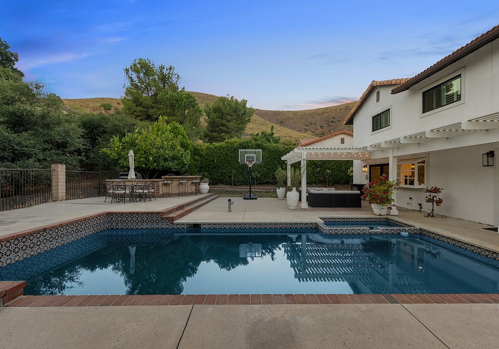 30830 Mingus Dr., Westlake Village, CA 91362