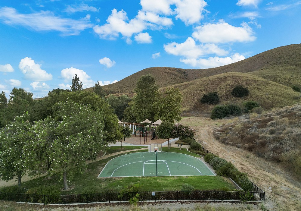 30830 Mingus Dr., Westlake Village, CA 91362