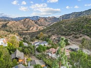 1557 Lookout Dr, Agoura Hills, CA 91301